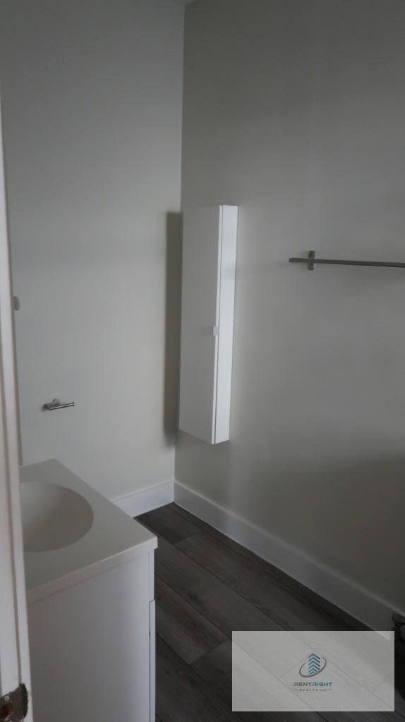 Apartment for rent at 755 W Buena #104, Chicago, IL 60613