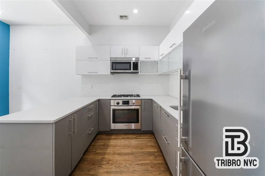 Apartment for rent at 416 E 120th St #1B, New York, NY 10035
