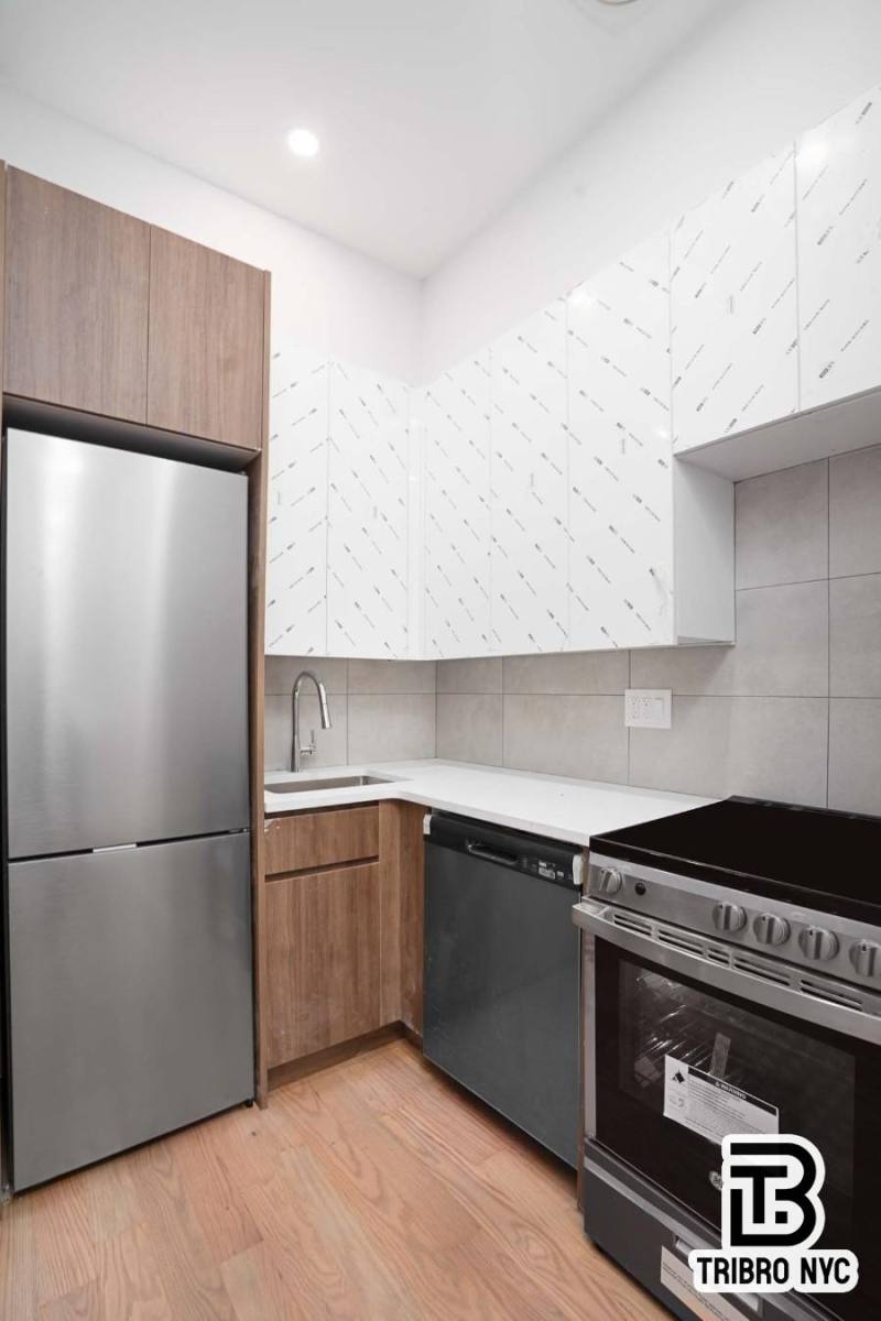 Apartment for rent at 62-15 Catalpa Ave #3A, Ridgewood, NY 11385
