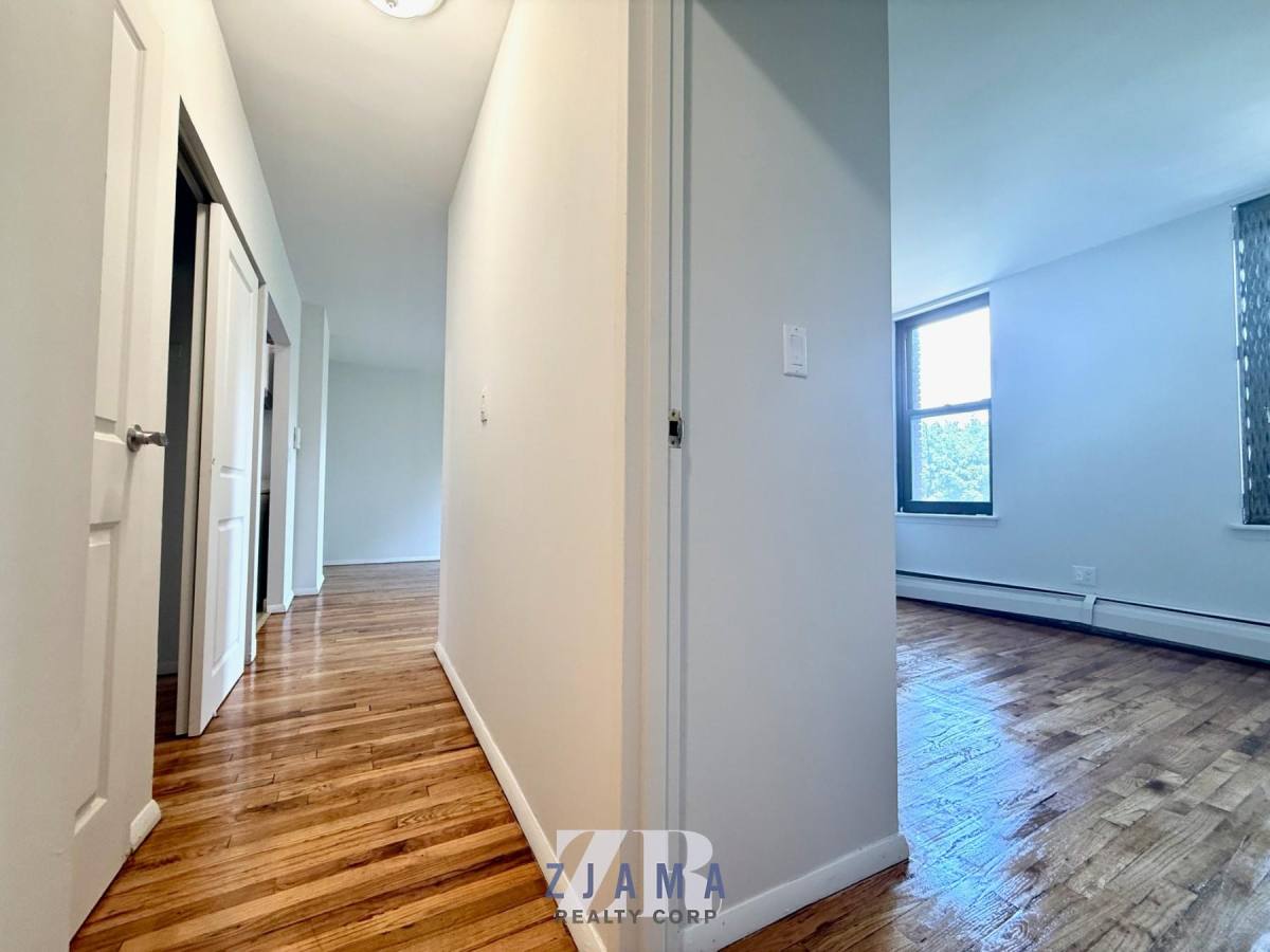Apartment for rent at 152 Parkside Ave #4H, Brooklyn, NY 11226
