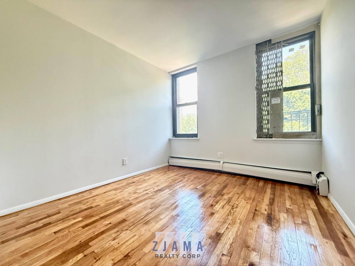 Apartment for rent at 152 Parkside Ave #4H, Brooklyn, NY 11226