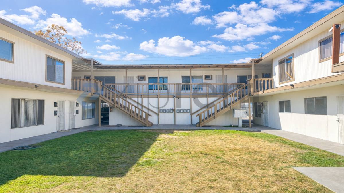 Apartment for rent at 132 W 18th St #2, Merced, CA 95340