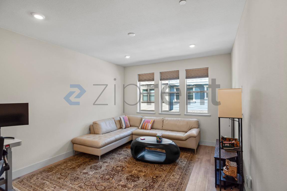 Townhouse for rent at 932 Noble Fir Terrace #7, Sunnyvale, CA 94086
