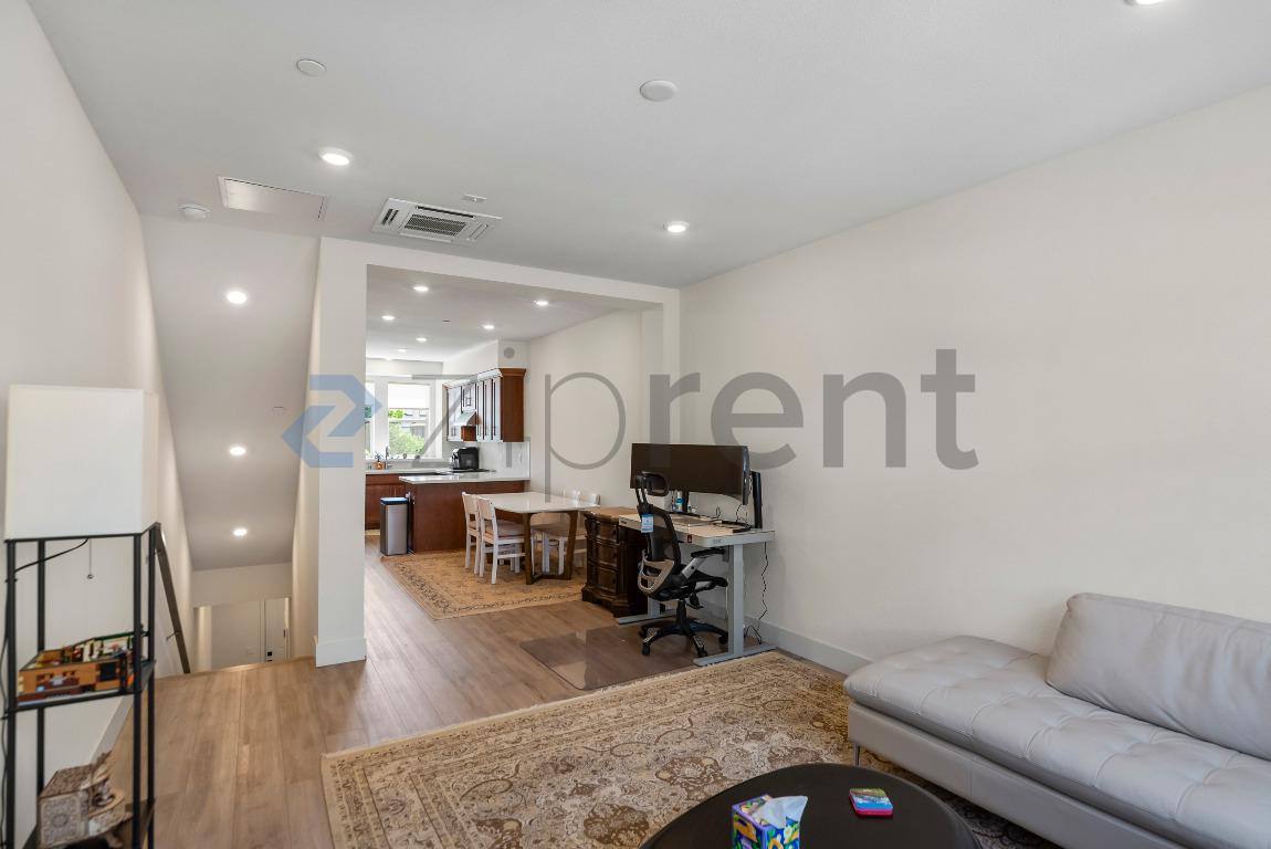 Townhouse for rent at 932 Noble Fir Terrace #7, Sunnyvale, CA 94086