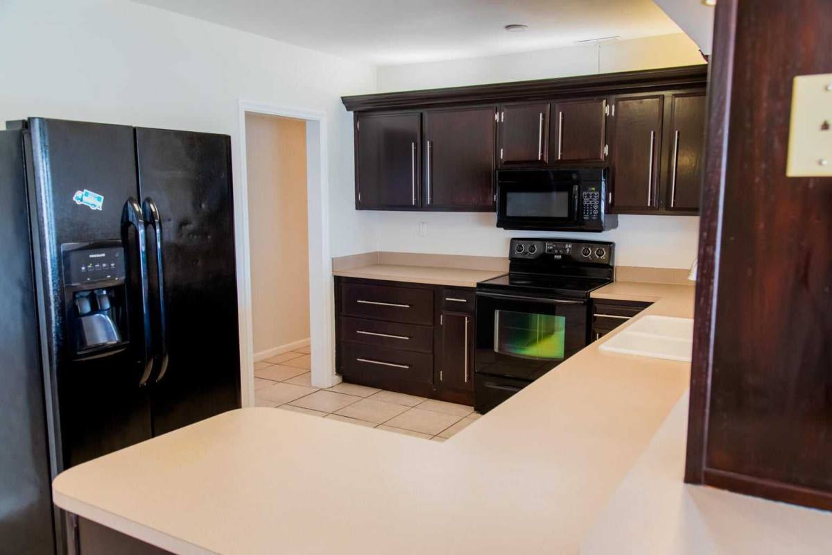 Apartment for rent at 130 SW 14th Ave, Boynton Beach, FL 33435