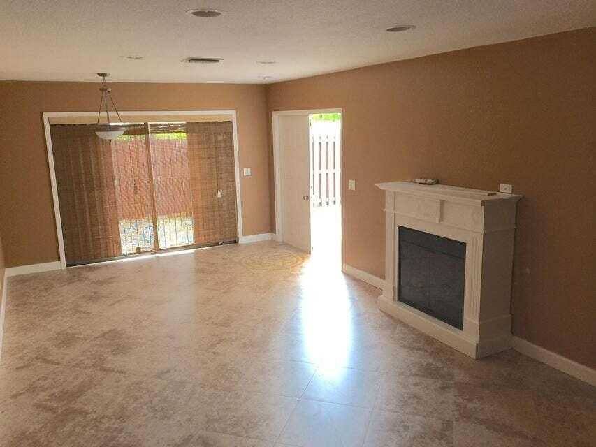 Apartment for rent at 2080 SW 24th Circle, Boynton Beach, FL 33426