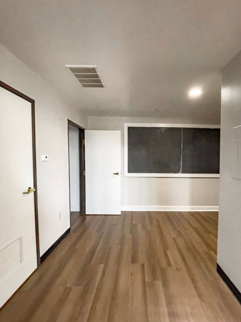 Apartment for rent at 301 W 13th St, Muncie, IN 47302
