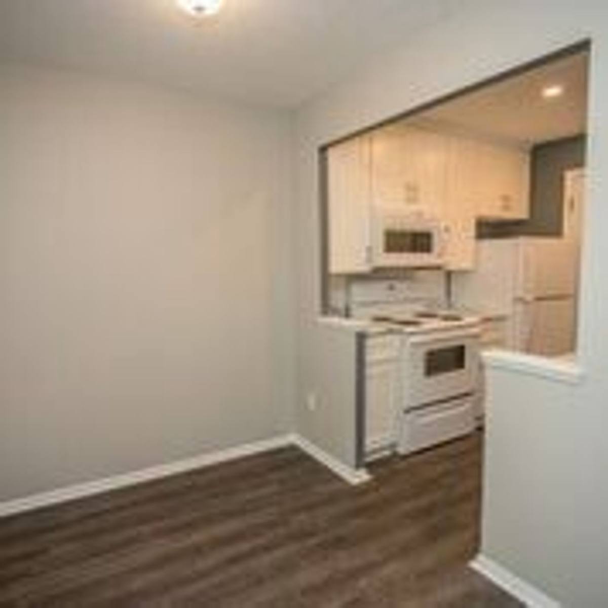 Apartment for rent at 5840 W 130th St, Brookpark, OH 44142
