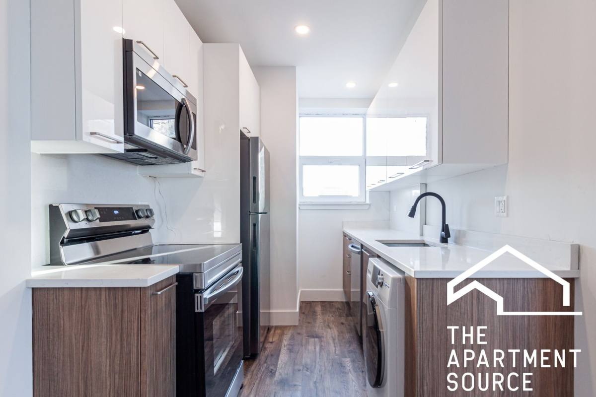 Apartment for rent at 941 W Carmen Ave, Chicago, IL 60640