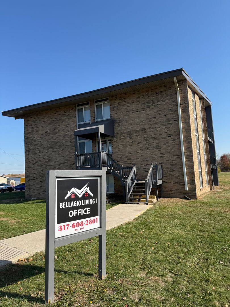 Apartment for rent at 9042 S Eldorado Dr, Indianapolis, IN 46236