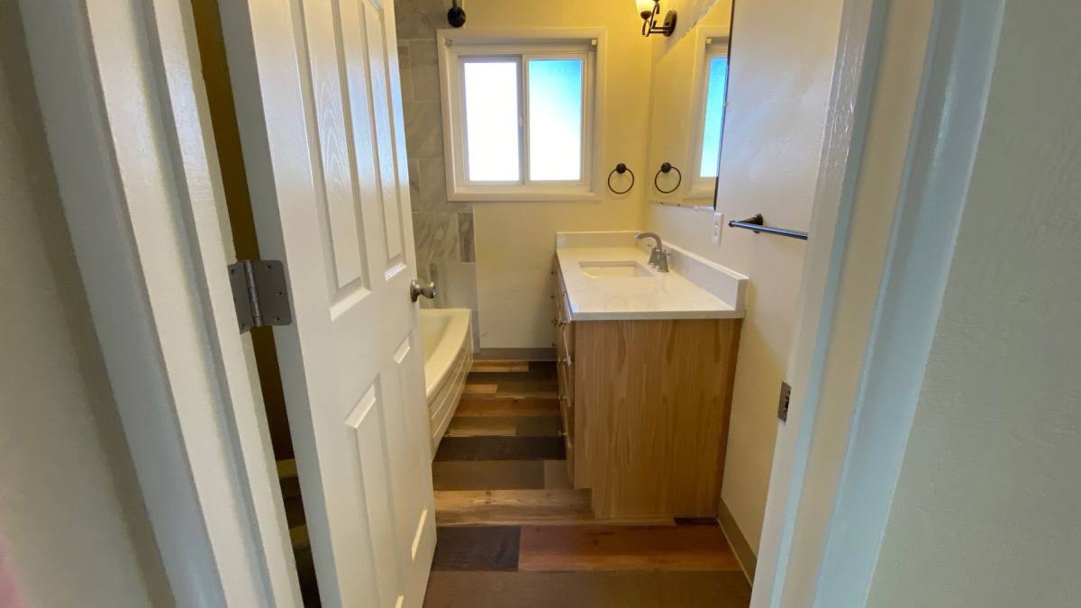 Apartment for rent at 335 C St, Springfield, OR 97477