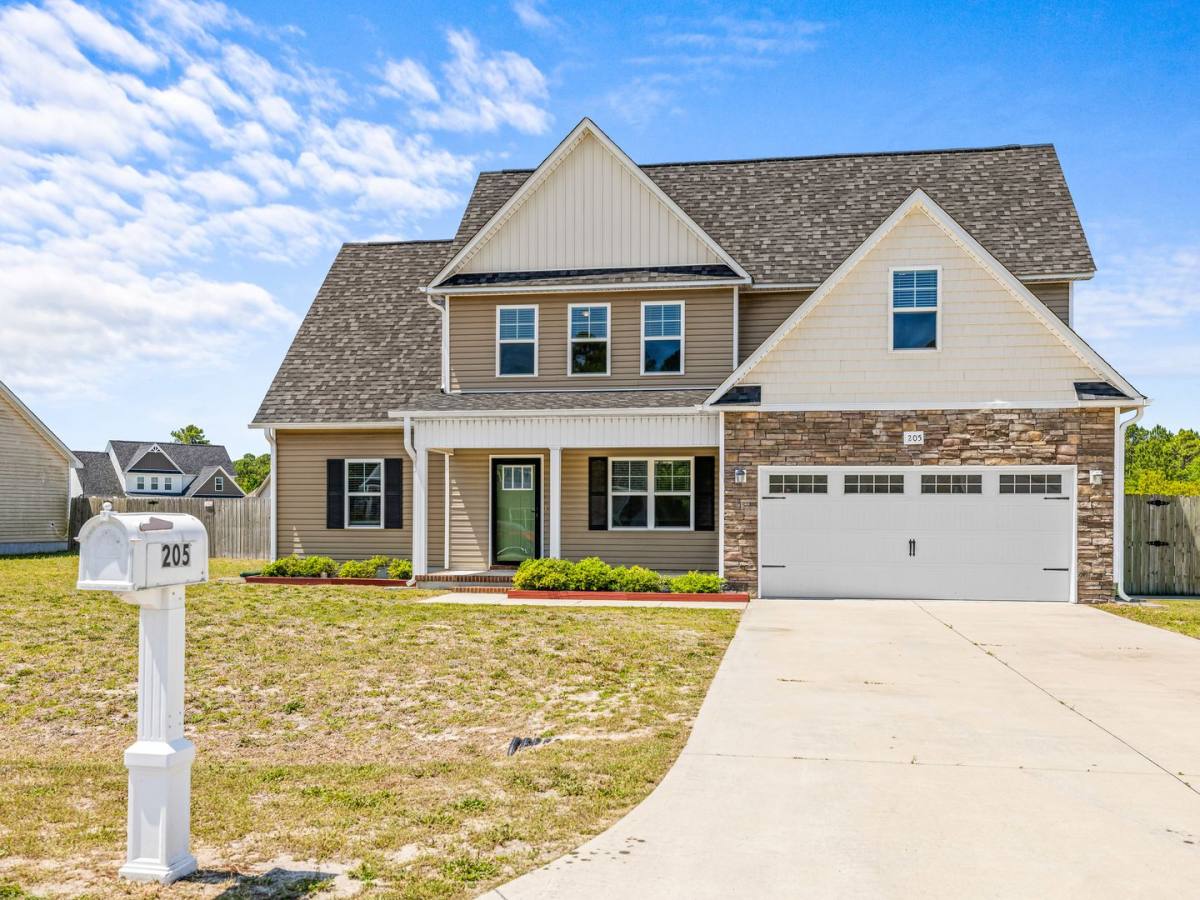 House for rent at 205 Tappi Terrace, Hubert, NC 28539
