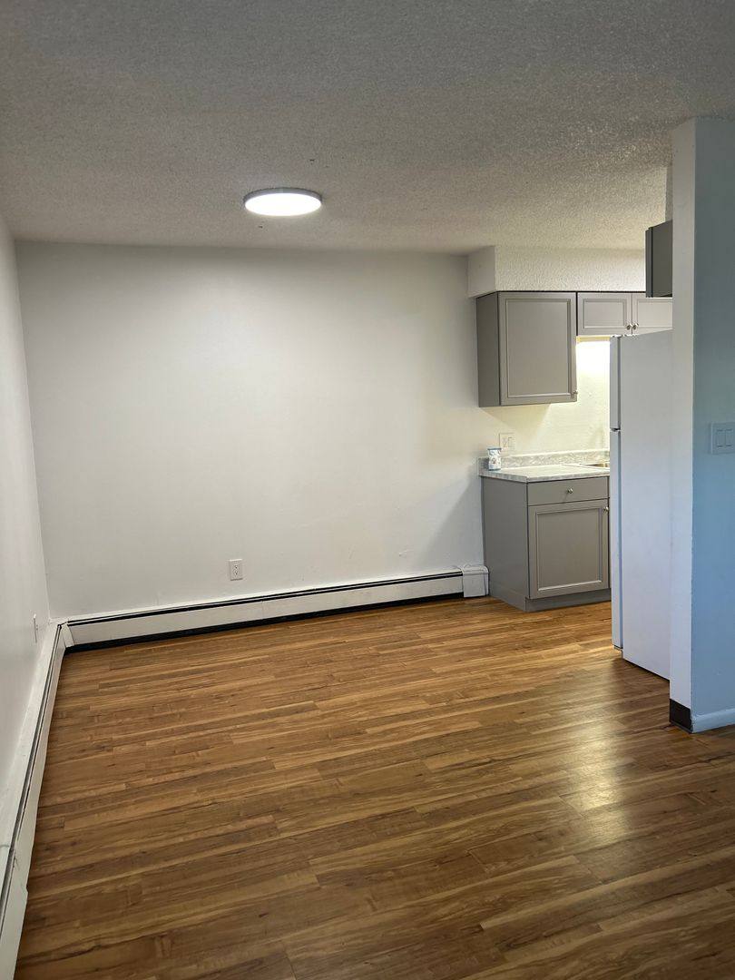 Apartment for rent at 1029 Aurora Dr, Fairbanks, AK 99709