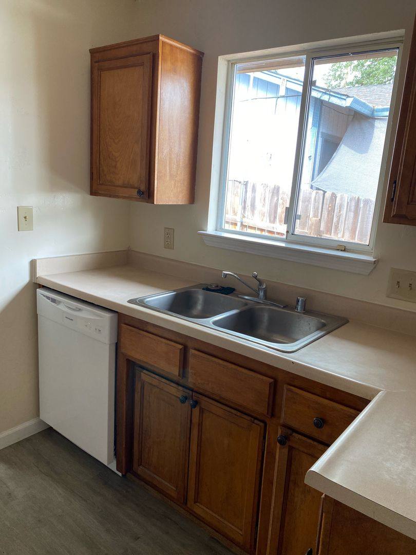 House for rent at 1149 N Blvd, Shasta Lake, CA 96019