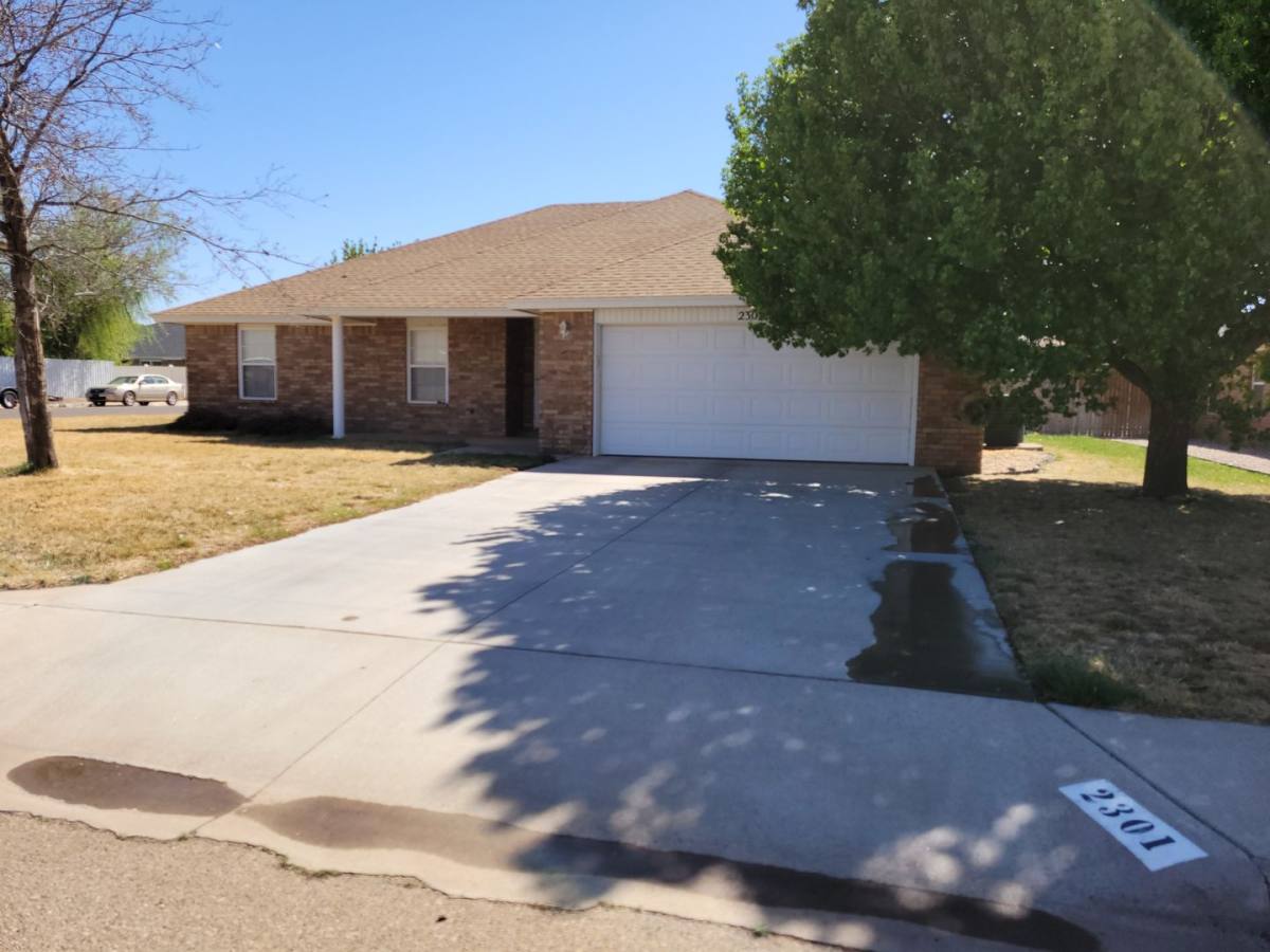 House for rent at 2301 Jadyn Lane, Clovis, NM 88101