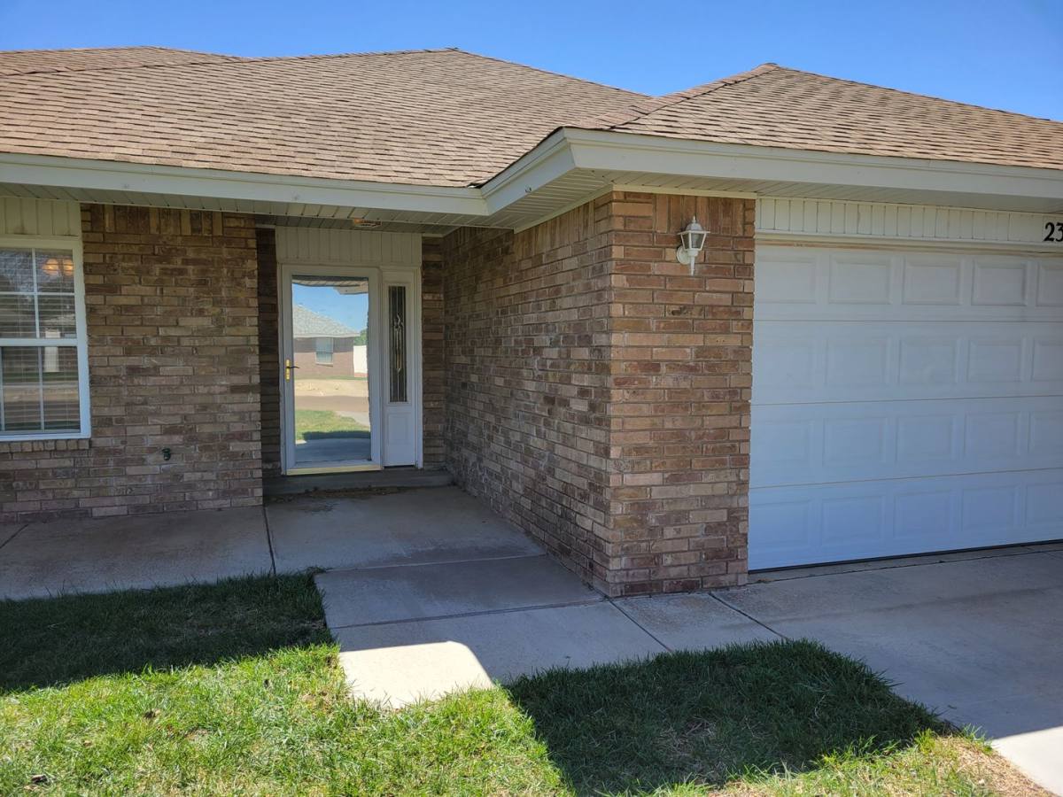 House for rent at 2301 Jadyn Lane, Clovis, NM 88101