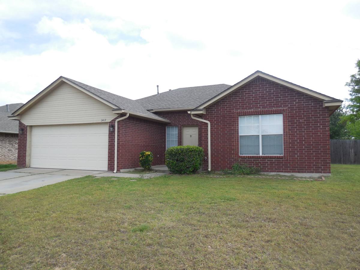 House for rent at 3417 Shadow St, Norman, OK 73071