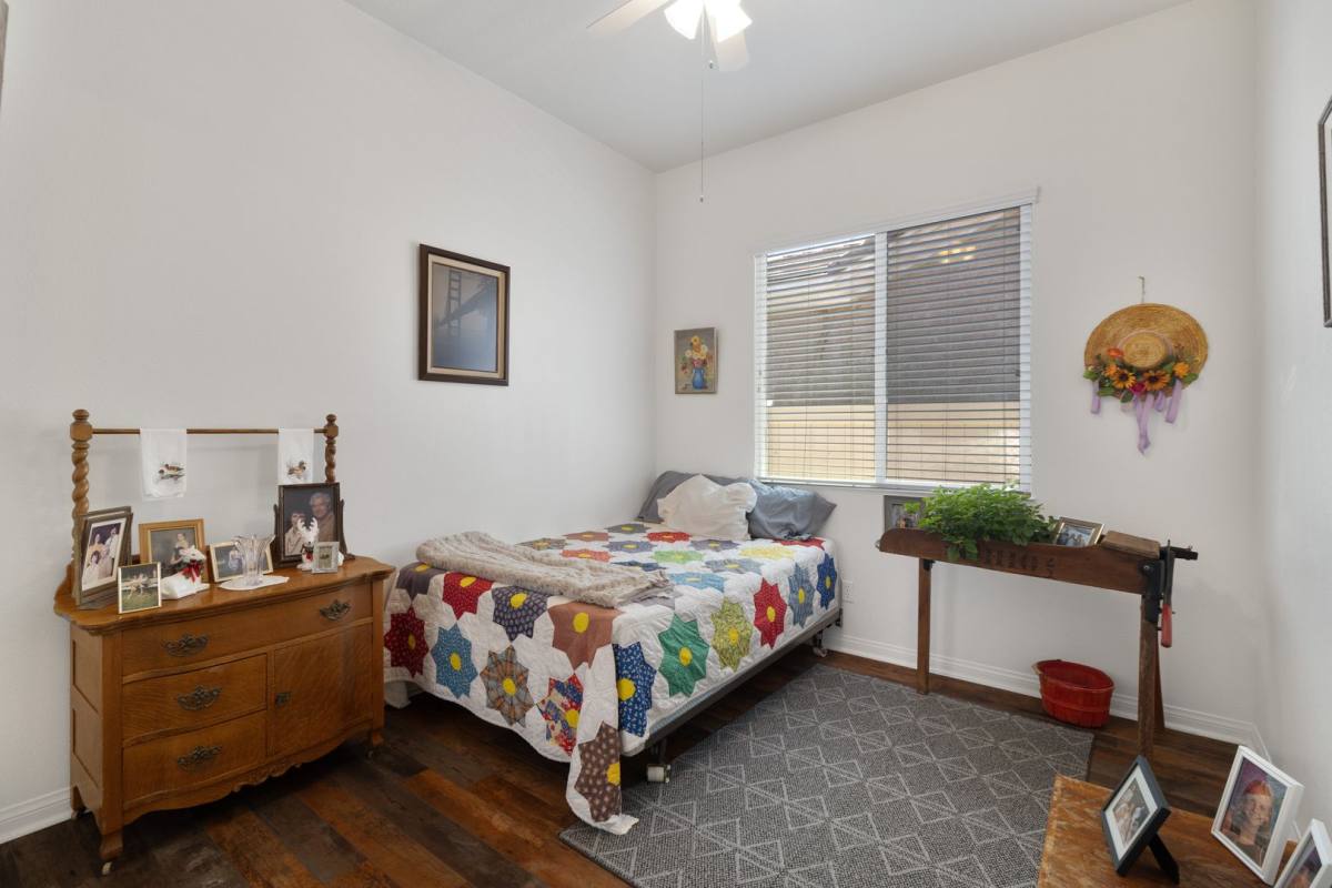 House for rent at 10416 Wilmington Lane, Apple Valley, CA 92308