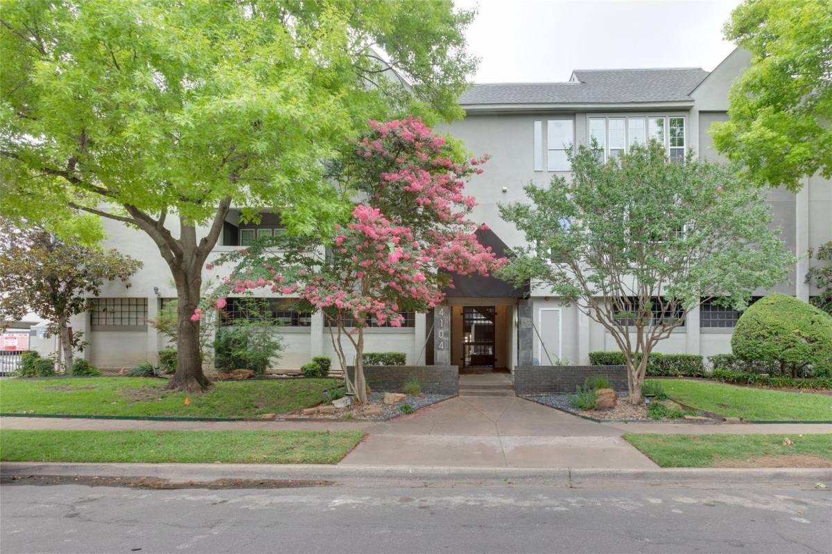 Condo for rent at 4104 N Hall St, Dallas, TX 75219
