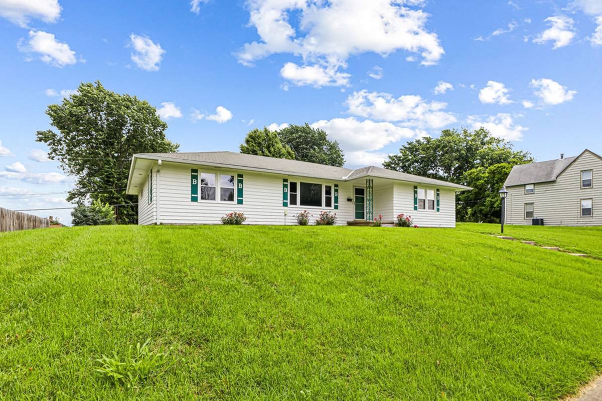 House for rent at 3511 Mitchell Ave, Saint Joseph, MO 64507