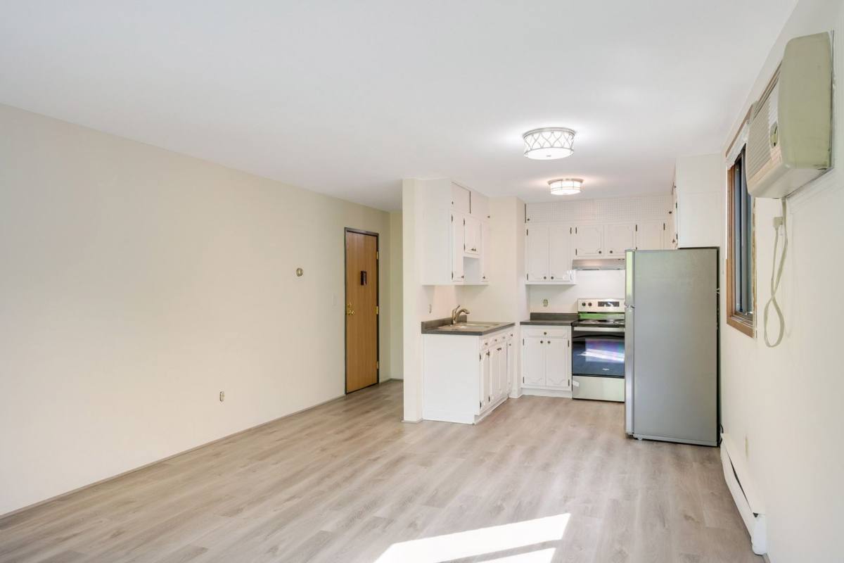 Apartment for rent at 3135 Dupont Ave S, Minneapolis, MN 55408