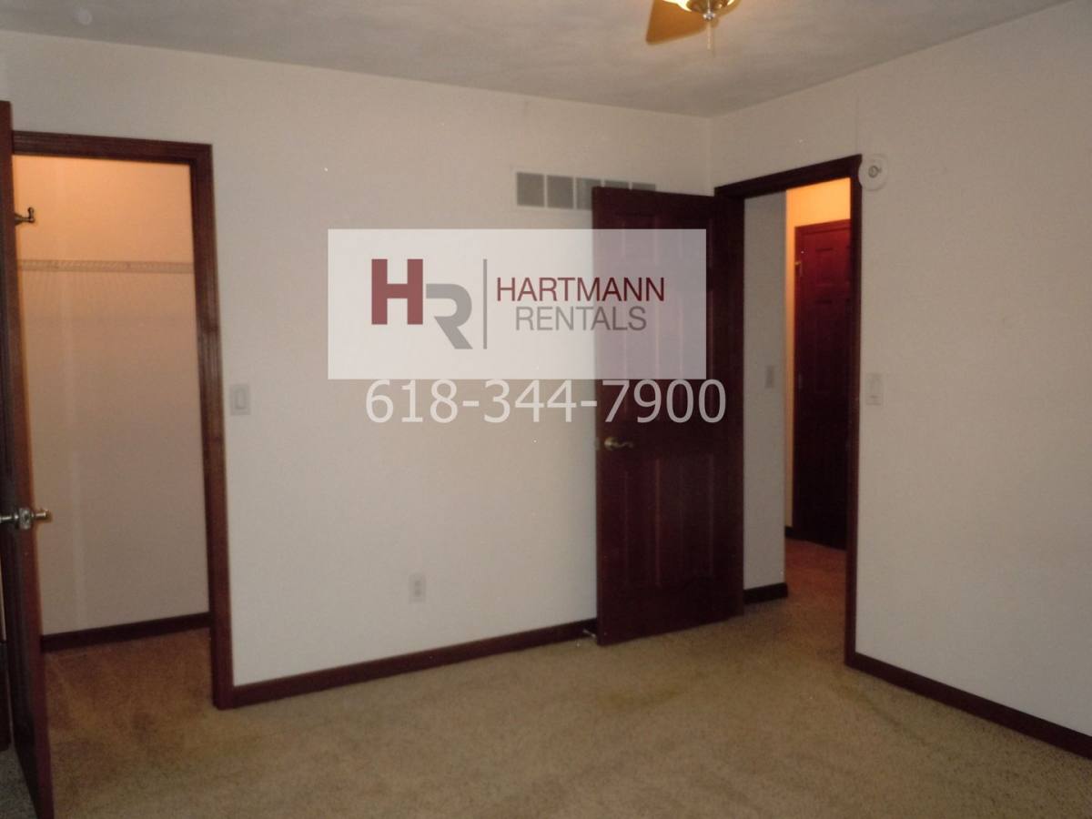 Apartment for rent at 1811-1817 Parkview, Highland, IL 62249