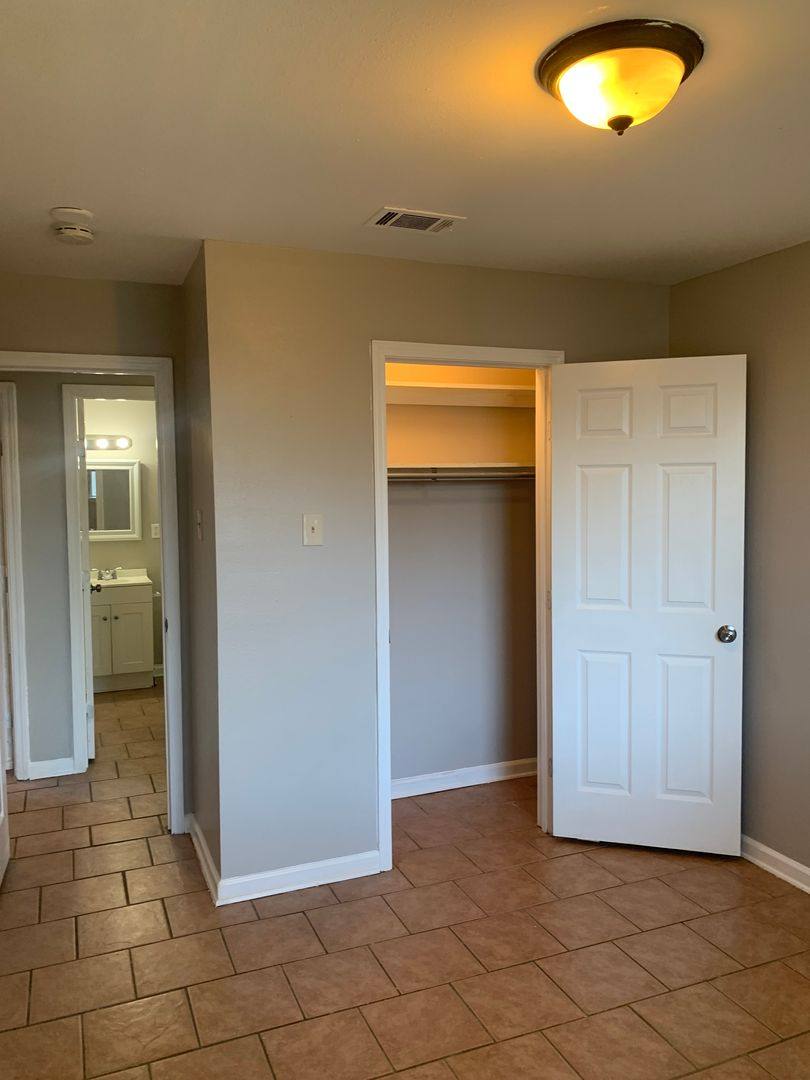 Apartment for rent at 8710-12 Dinkins St, New Orleans, LA 70127