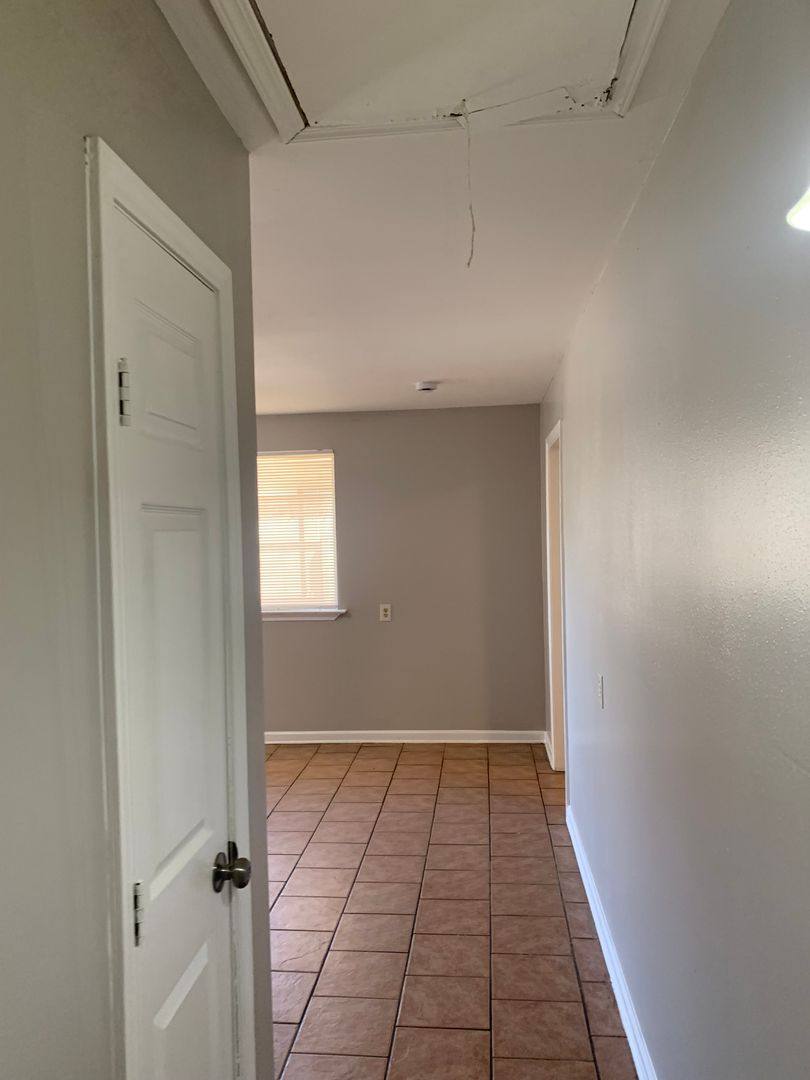 Apartment for rent at 8710-12 Dinkins St, New Orleans, LA 70127