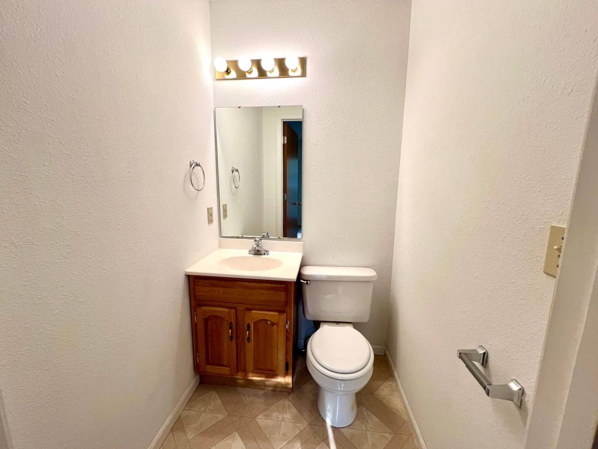 Apartment for rent at 510 Kearney, Manhattan, KS 66502