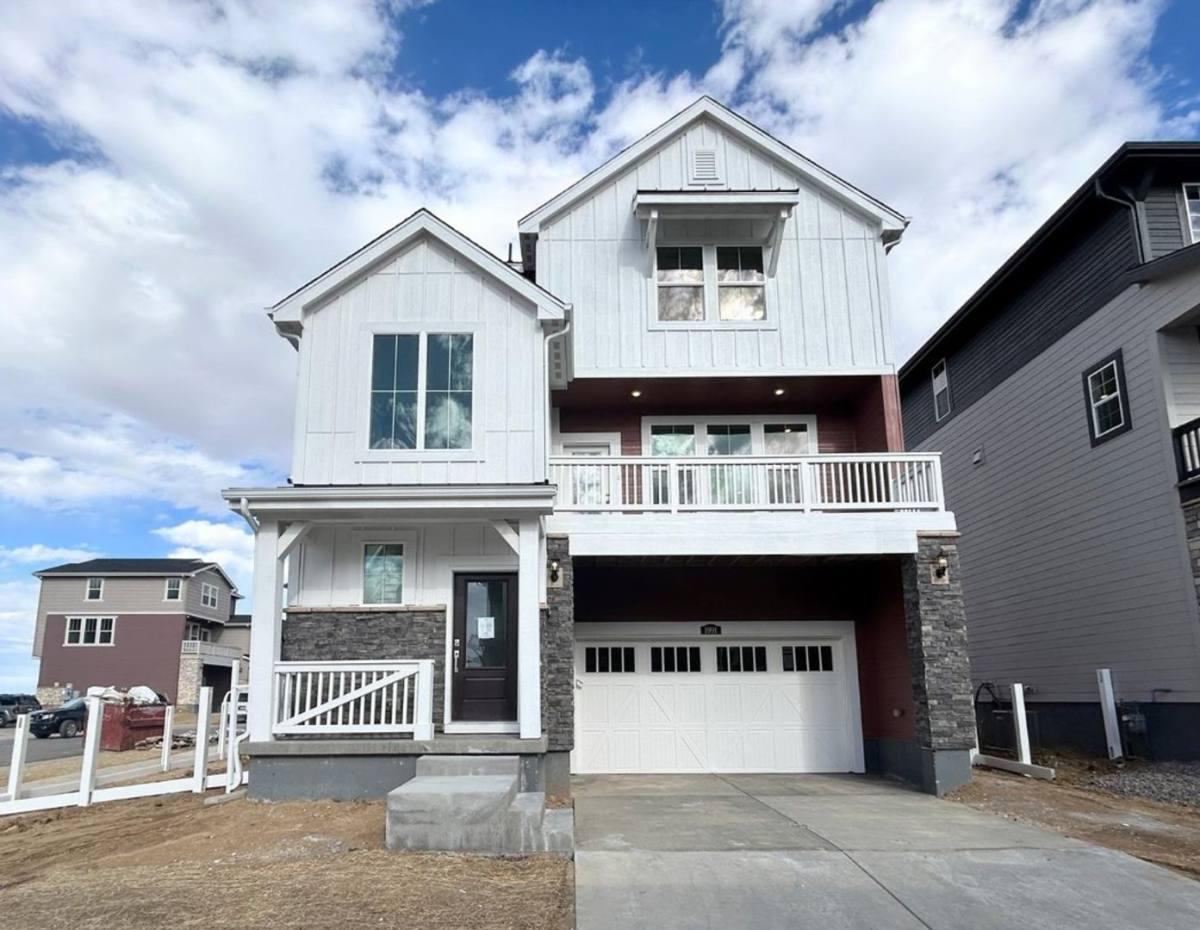 House for rent at 1991 S Fultondale Court, Aurora, CO 80018