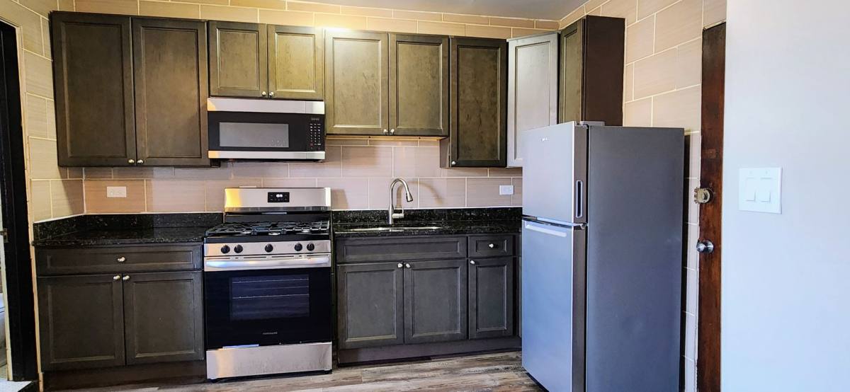 Apartment for rent at 4764 N Virginia, Chicago, IL 60625