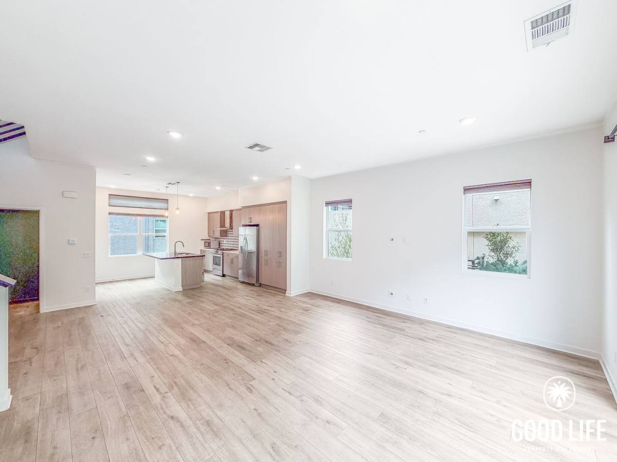 Townhouse for rent at 10451 Harlow Circle #32, San Diego, CA 92108