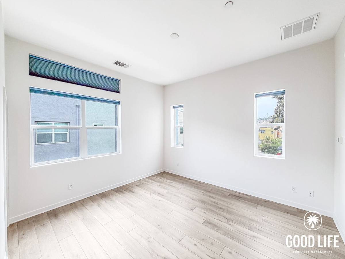 Townhouse for rent at 10451 Harlow Circle #32, San Diego, CA 92108