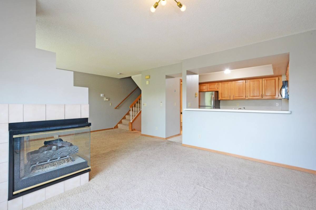 Townhouse for rent at 15645 24th Ave N, Minneapolis, MN 55447
