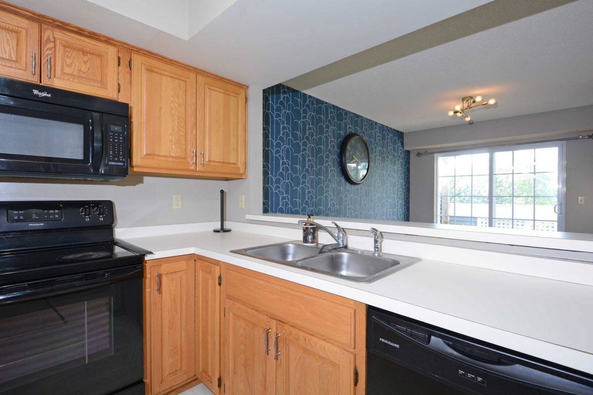 Townhouse for rent at 15645 24th Ave N, Minneapolis, MN 55447
