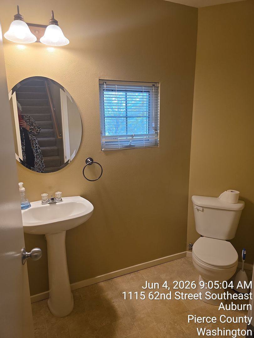 Townhouse for rent at 1115 62nd St SE, Auburn, WA 98092