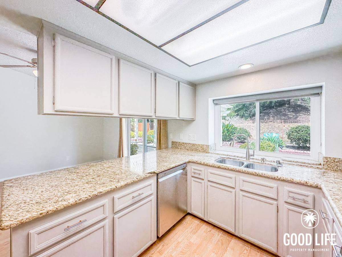 House for rent at 581 Canyon Dr, Bonita, CA 91902
