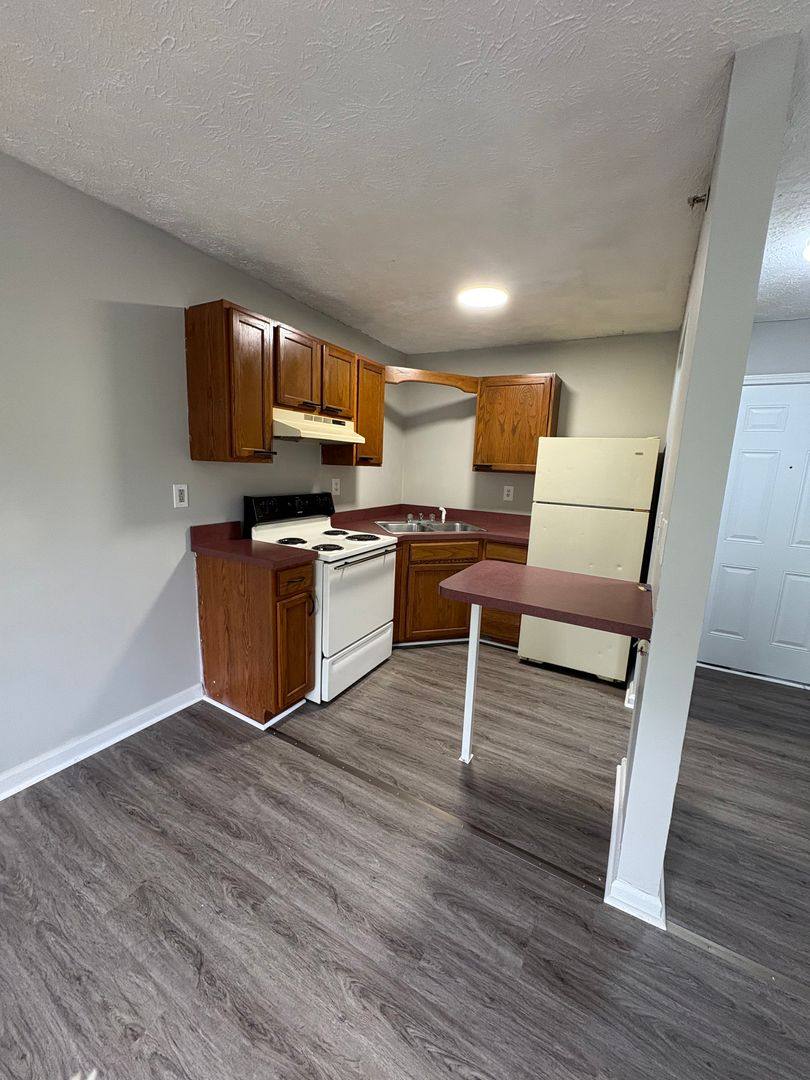 Apartment for rent at 543 N Maple St, Winchester, KY 40391