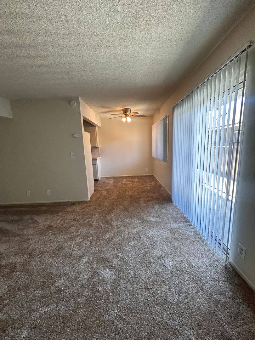 Apartment for rent at 521 S Grevillea Ave, Inglewood, CA 90301