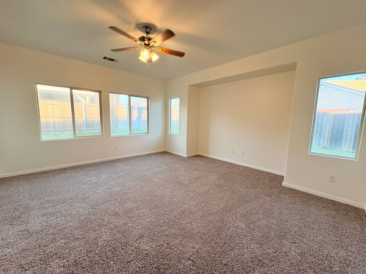 House for rent at 1817 Briar Brook Court, Atwater, CA 95301