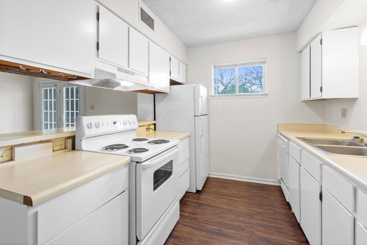 Apartment for rent at 1229 N Lbj, San Marcos, TX 78666