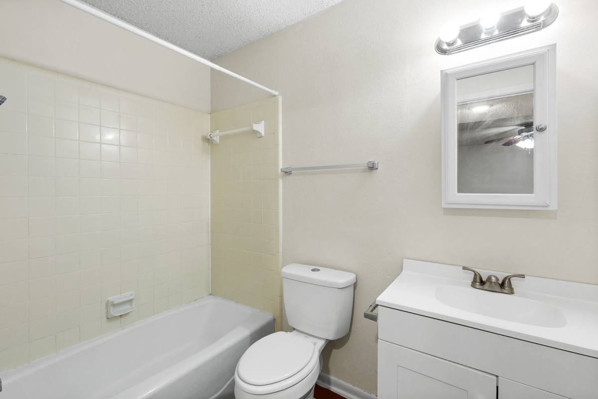 Apartment for rent at 1229 N Lbj, San Marcos, TX 78666