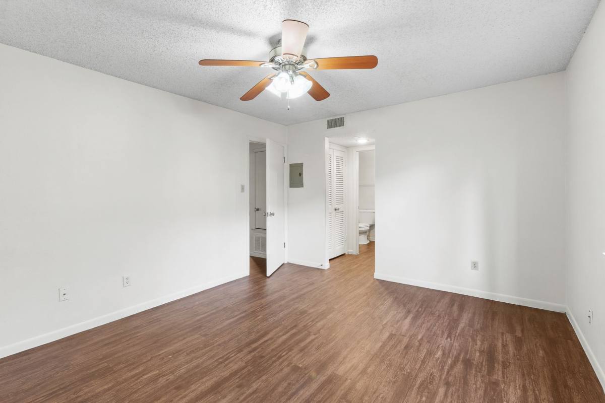 Apartment for rent at 1229 N Lbj, San Marcos, TX 78666