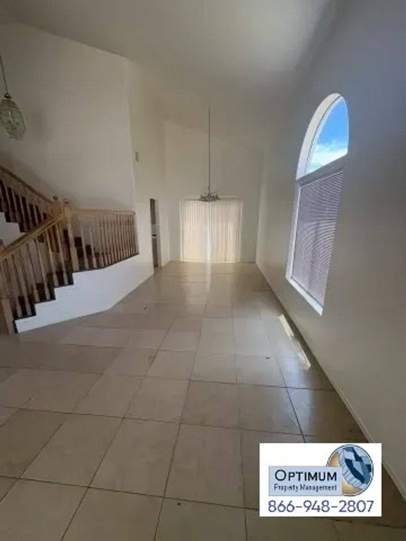 House for rent at 17065 Grand Mammoth Place, Victorville, CA 92394
