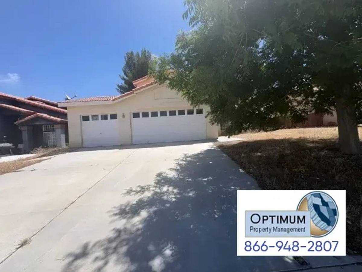 House for rent at 17065 Grand Mammoth Place, Victorville, CA 92394