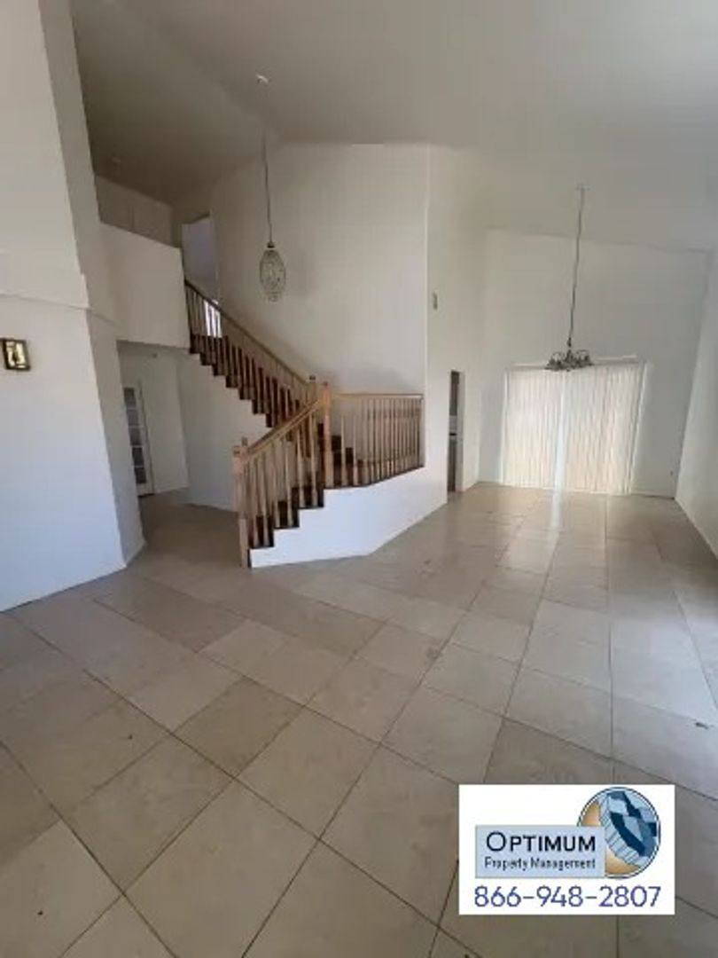 House for rent at 17065 Grand Mammoth Place, Victorville, CA 92394