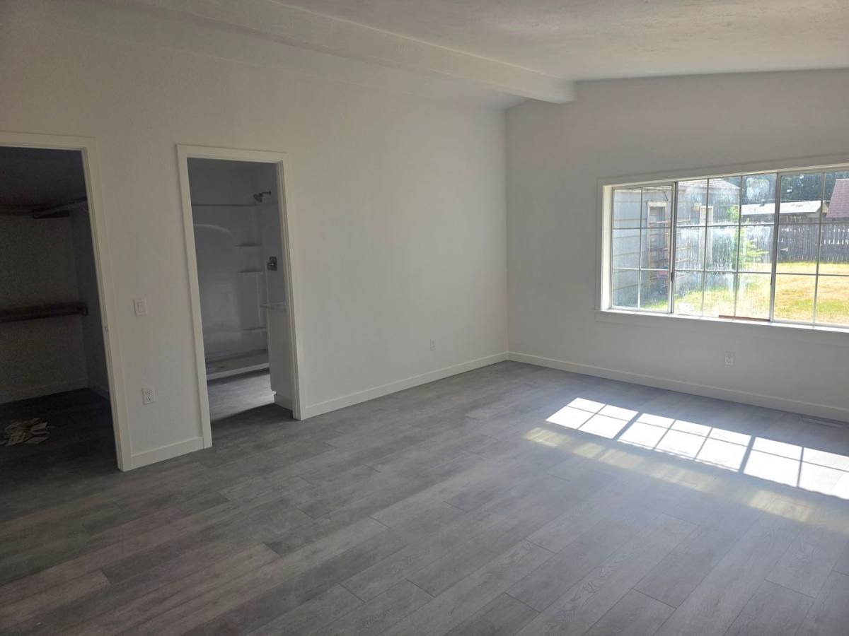 House for rent at 10037 1st Ave S, Seattle, WA 98168