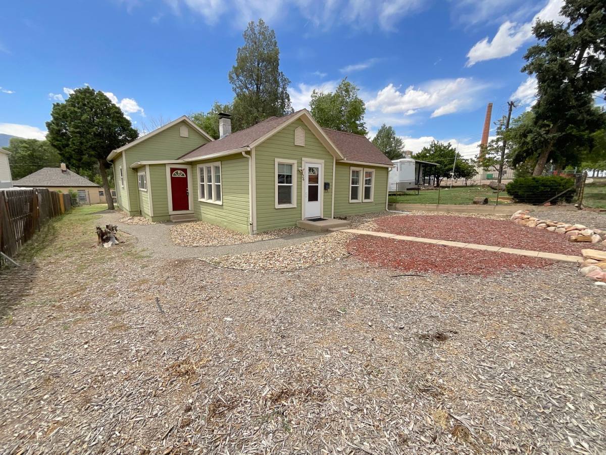 House for rent at 126 S Institute St, Colorado Springs, CO 80903
