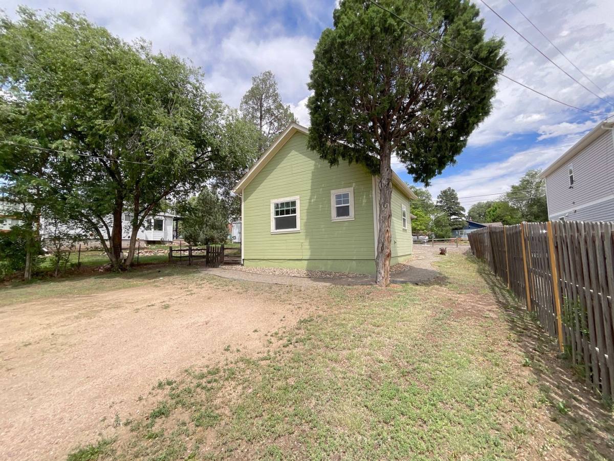 House for rent at 126 S Institute St, Colorado Springs, CO 80903