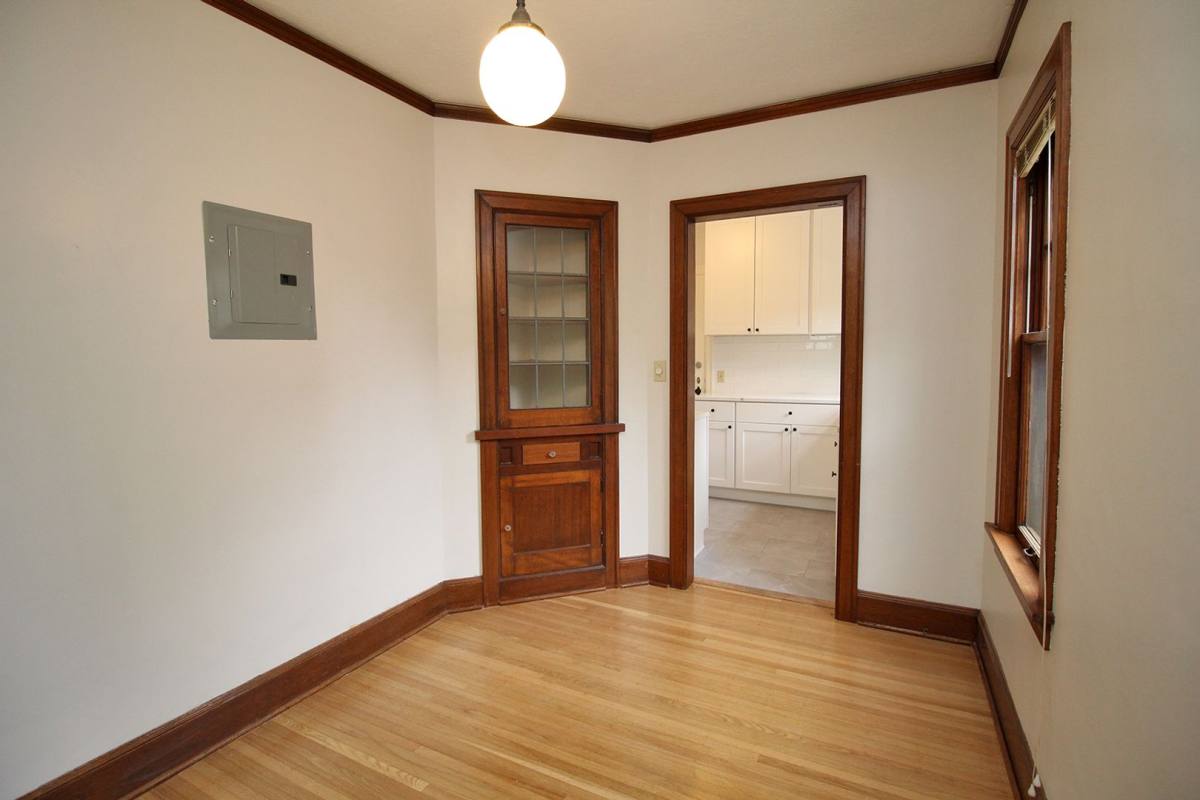 Apartment for rent at 2904-2914 SE Washington St, Portland, OR 97214